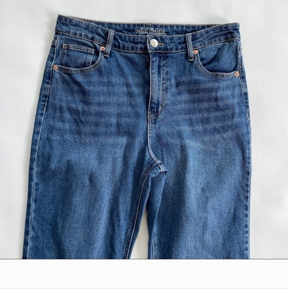 High Rise Raw Hem Straight Leg Blue Jeans 16 Medium wash Casual Everyday - Picture 6 of 7